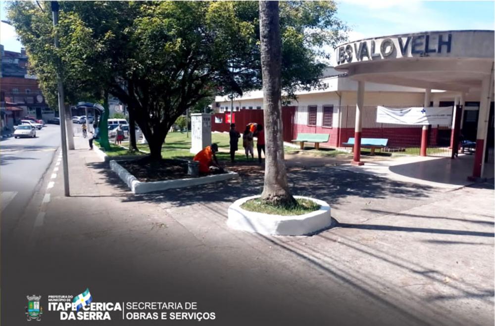 Prefeitura de Itapecerica da Serra realiza limpeza e pintura na Praça da UBS Valo Velho