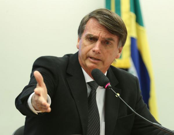 Em discurso em Davos, Bolsonaro diz que vai trabalhar para o Brasil ser exemplo para o mundo
