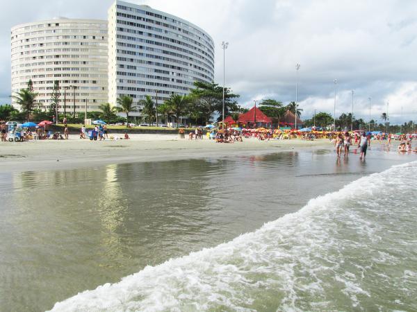 Neste verão, saiba como cuidar da saúde nos dias de muito calor