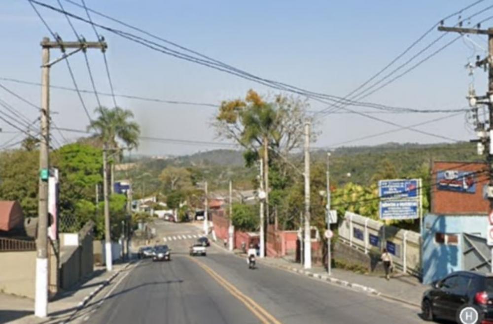 Atropelamento em Itapecerica da Serra deixa três vítimas 