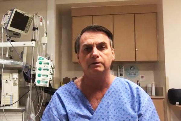 Presidente Jair Bolsonaro se sentiu mal na tarde deste sábado, 2