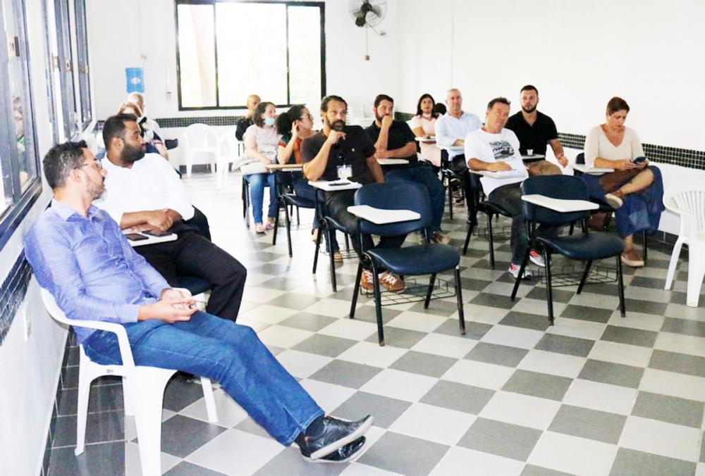 Reunião do COMTURIS discute temas importantes para Itapecerica da Serra