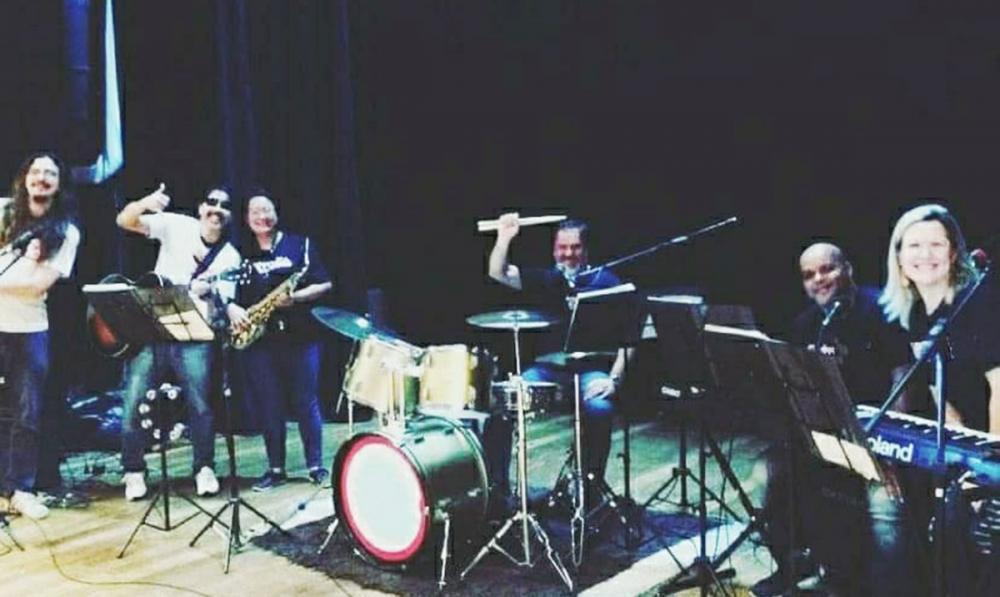 Banda Harmonah se apresenta no sábado, 21 de maio, em Embu das Artes