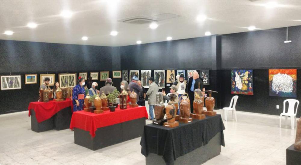 Exposição “4 Notáveis Artistas Nikkeis” é prorrogada até 24 de julho em Embu das Artes
