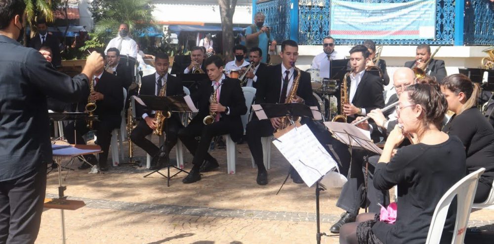 Banda Municipal de Embu das Artes se apresenta neste sábado, 9, no Shopping Cidade das Artes