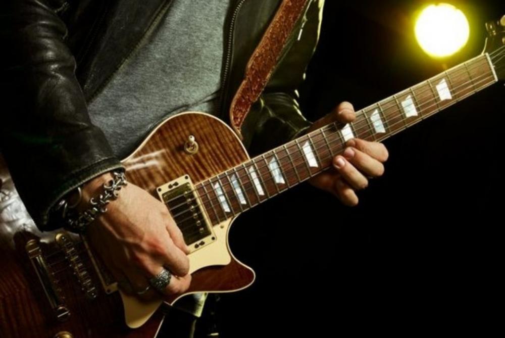 Itapecerica da Serra: Nakano anuncia shows de rock na arena do rodeio
