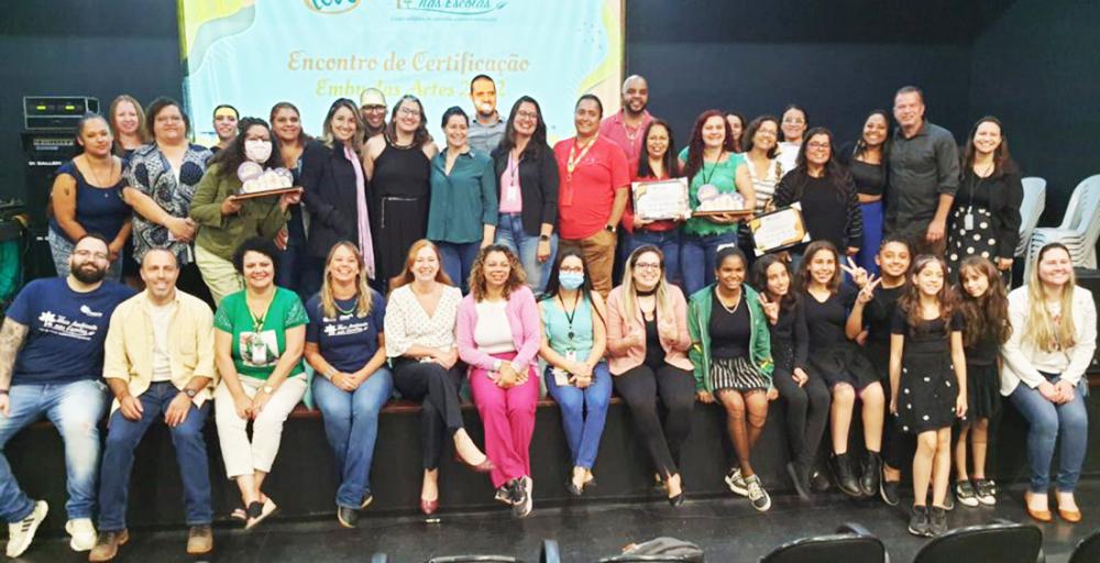 Representantes das 56 escolas da rede municipal de ensino participaram do evento no Centro Cultural Mestre Assis, no centro da cidade.- Foto: PMEA