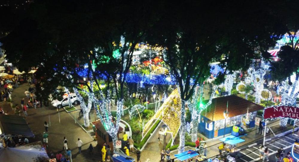 A magia do Natal já começou em Embu das Artes