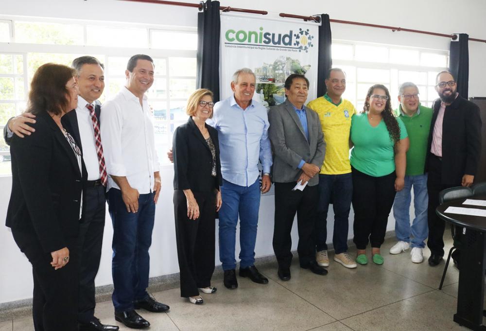 Ayres Scorsatto, prefeito de Juquitiba, é eleito presidente do Conisud para o biênio 2023/24