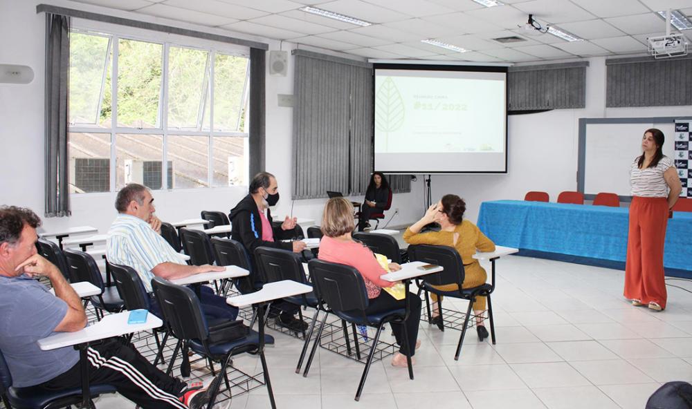 Itapecerica da Serra: Reunião debate avanços para o Meio Ambiente 