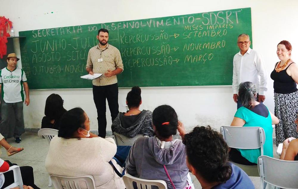 Itapecerica da Serra: Palestra sobre as condições de como receber benefícios foi realizada pelo Cadastro Único