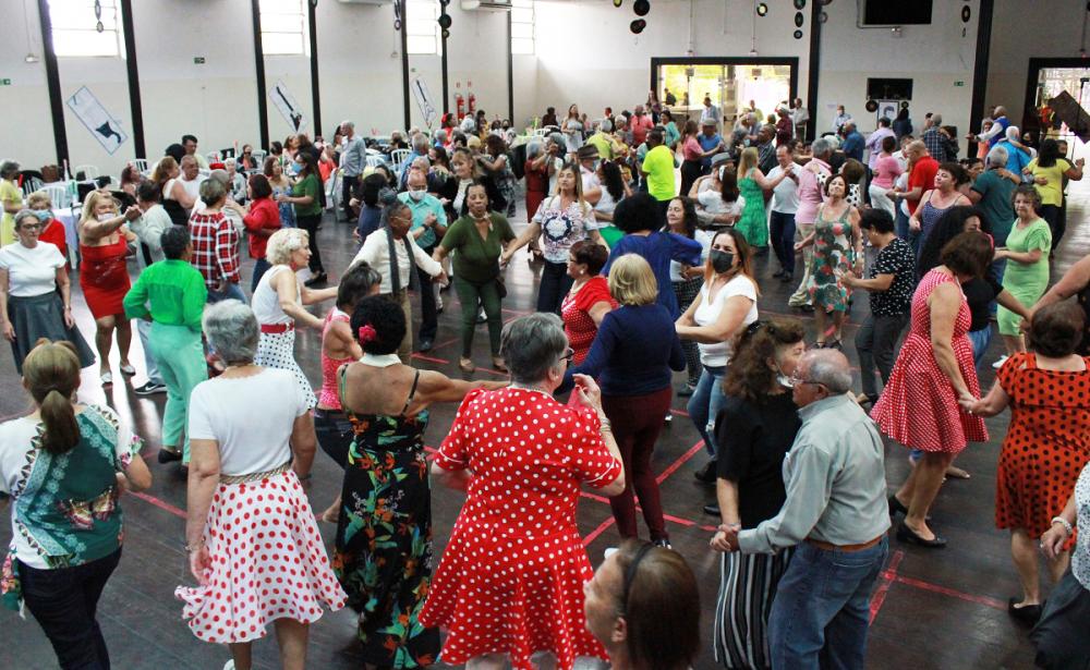 Baile em Taboão da Serra teve como tema 