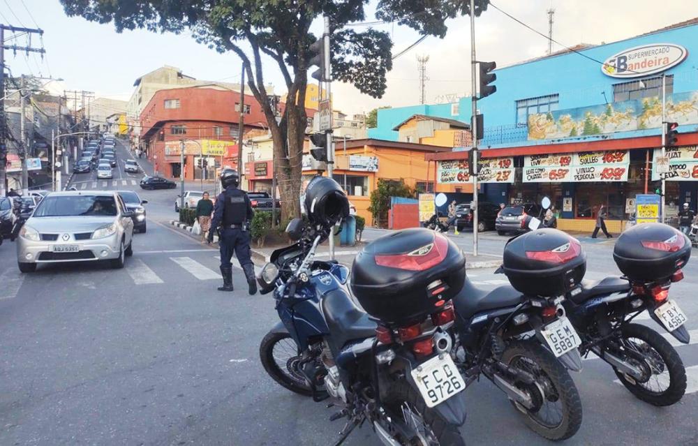 Itapecerica da Serra: GCM intensifica patrulhamento na região central neste final de ano