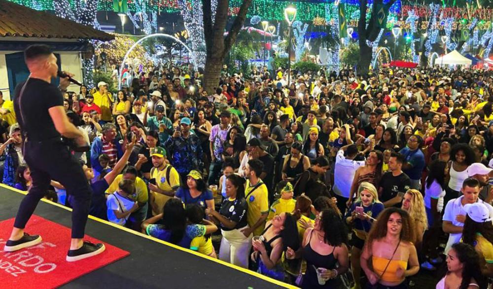 Embu das Artes: Natal Iluminado se encerra neste fim de semana; confira a programação