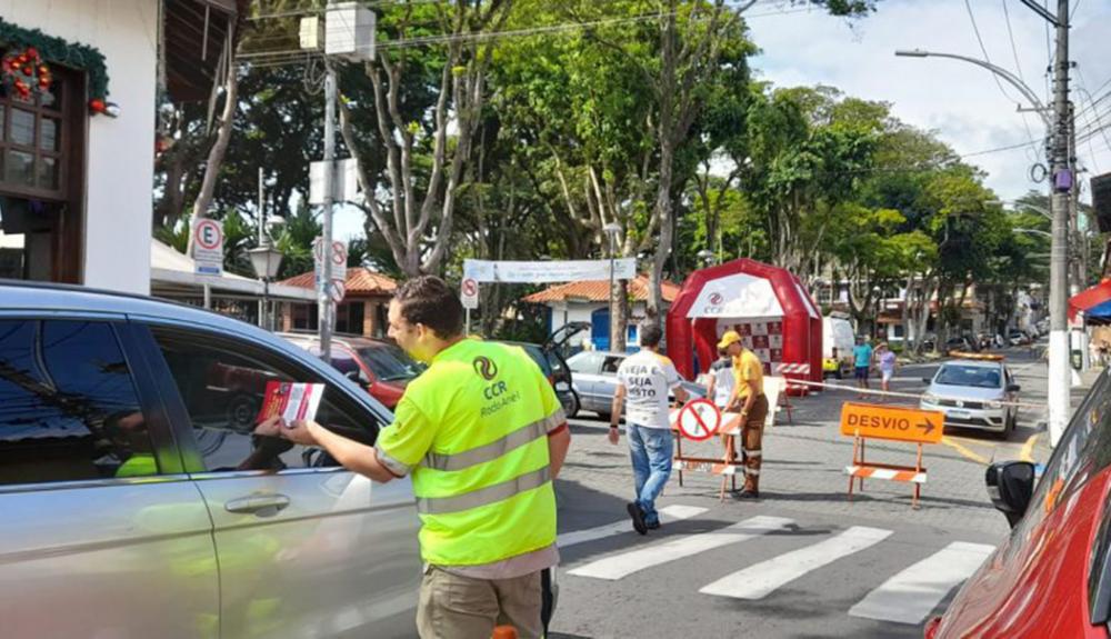 Embu das Artes: Semob e CCR Rodoanel realizam ação educativa