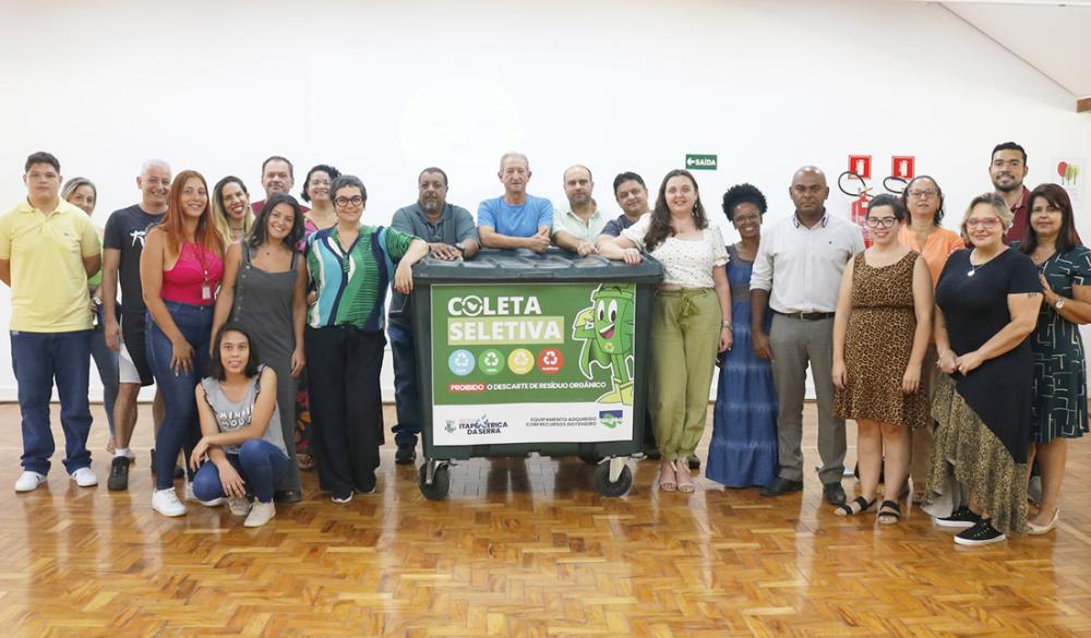 Itapecerica da Serra: Programa da Coleta Seletiva é apresentado aos gestores e diretores da rede estadual de ensino