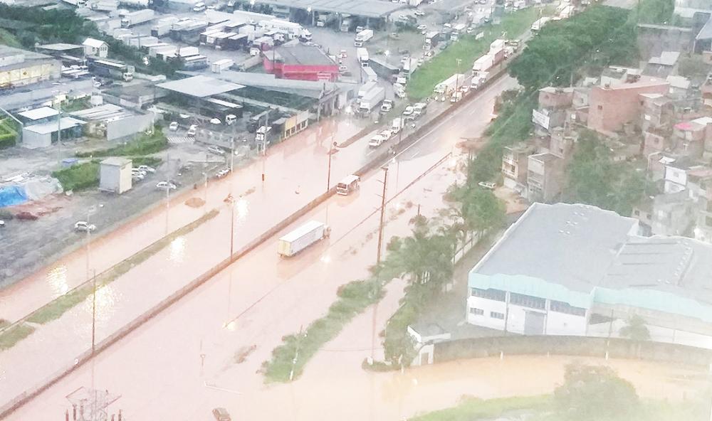Prefeitura de Embu das Artes divulga esclarecimento sobre os alagamentos na Régis