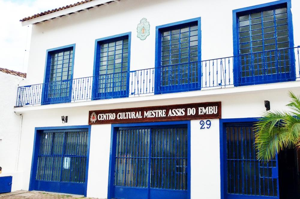 Embu das Artes SP: Mestre Jonas expõe esculturas de madeira a partir de 11 de fevereiro
