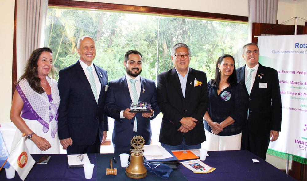 Governador distrital do Rotary Club, Joaquim Flávio de Moraes Filho visita Itapecerica da Serra