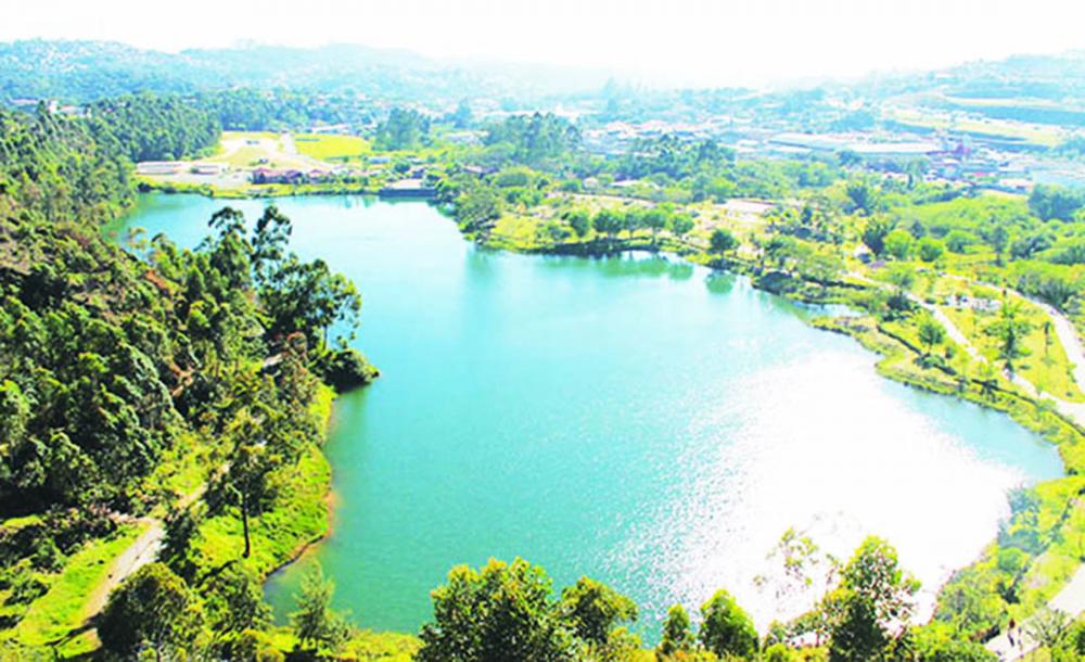 Embu das Artes tem Barões da Pisadinha e bateria da Águia de Ouro no CARVANEJO nesta terça, 21