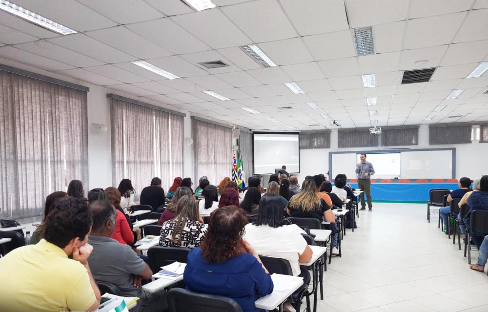 Educação de Itapecerica da Serra realiza encontro com Professores do 5º ano