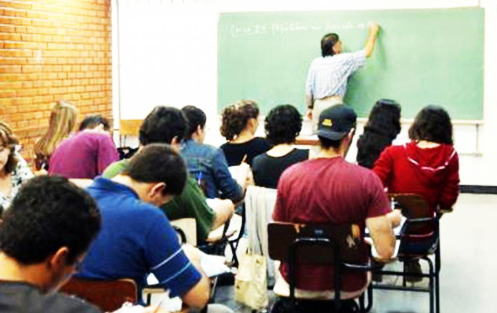Itapecerica da Serra: Prefeitura abre Processo Seletivo para contratação de Professores e Cuidadores