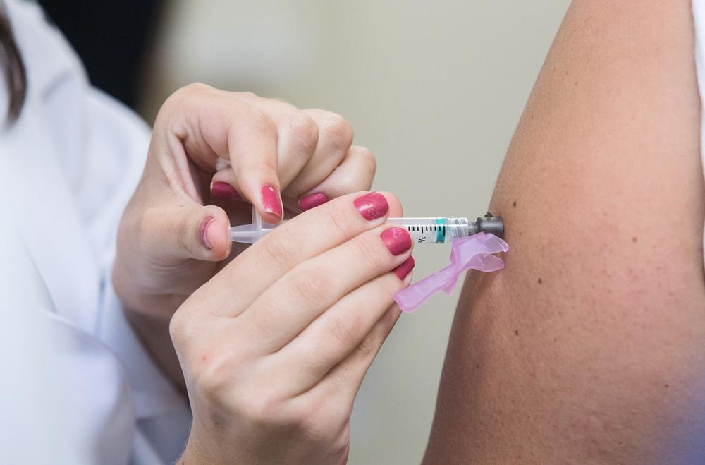Itapecerica da Serra inicia vacinação contra a gripe Influenza para grupos prioritários a partir desta segunda, 10