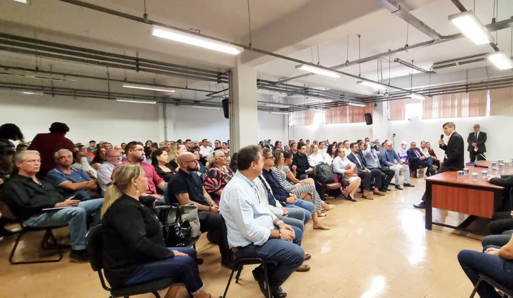 Itapecerica da Serra: Procon participa de Encontro Regional