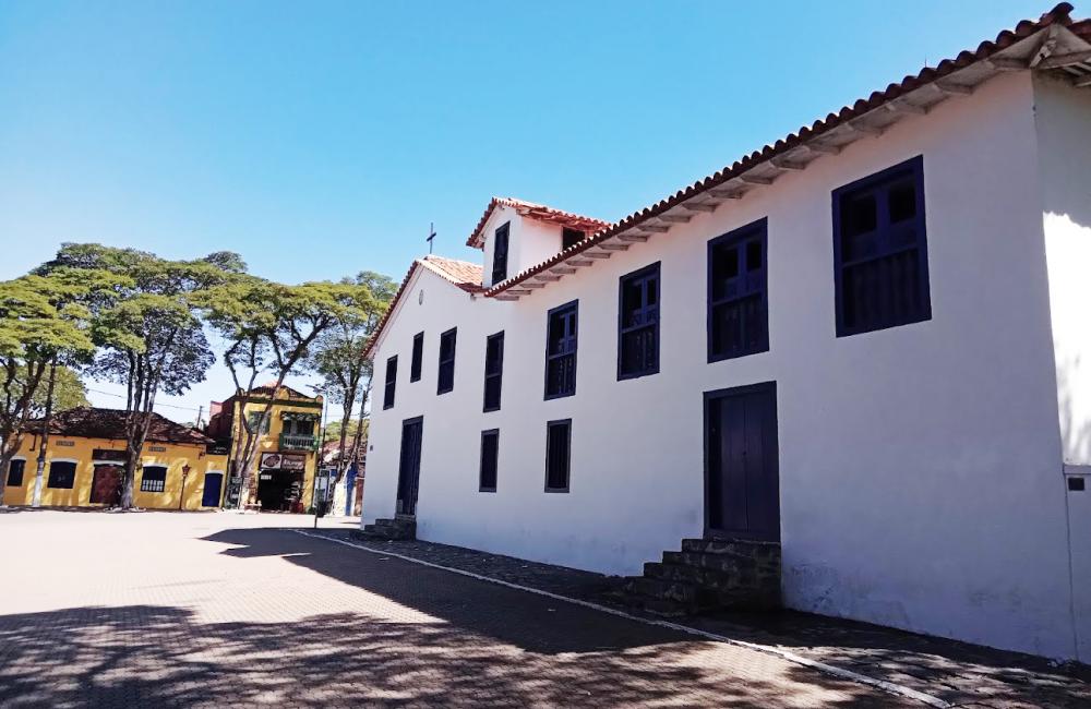 Embu das Artes: confira como fica o expediente na Prefeitura no feriado de Tiradentes