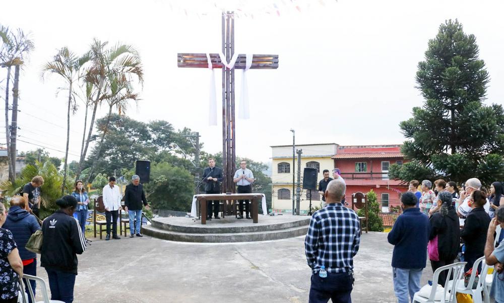 Itapecerica da Serra realiza a Tradicional Reza de Santa Cruz em homenagem ao aniversário da cidade