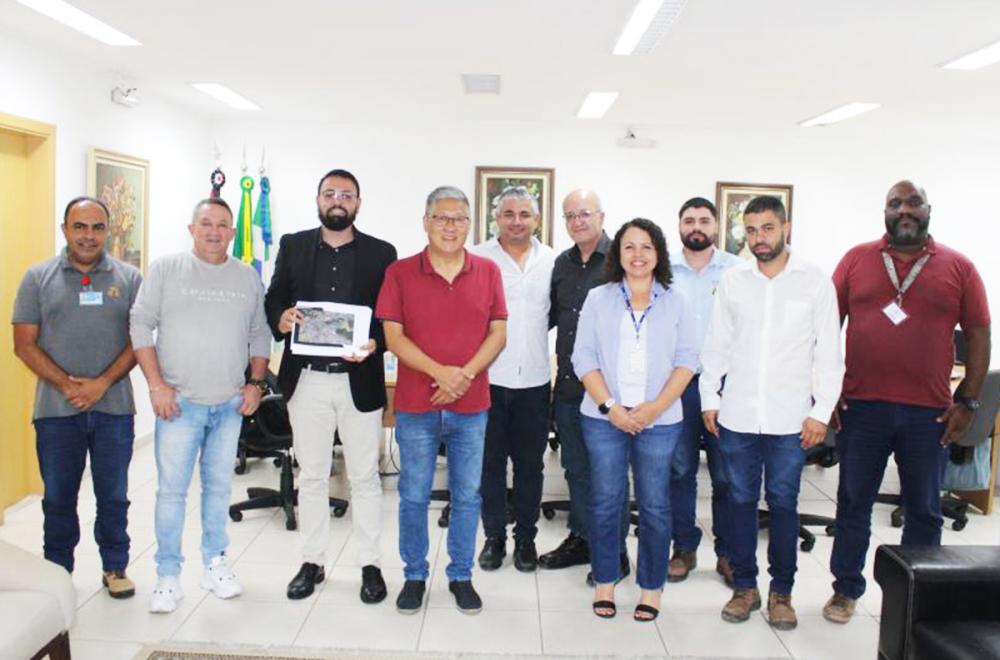 Prefeitura de Itapecerica da Serra e DER traçam planos para melhorias em Rodovia 