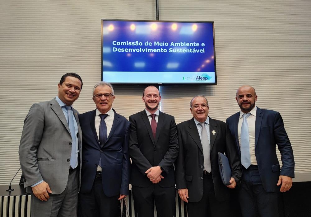 Embu das Artes: representantes da ACISE se reúnem com deputado Eduardo Nóbrega na Alesp