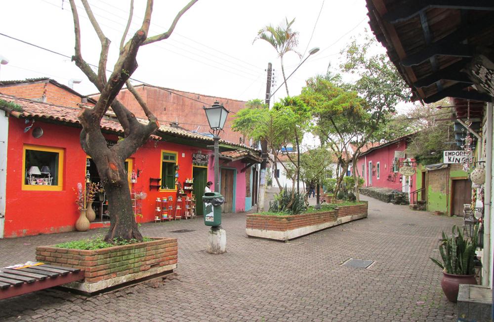Tempo em Embu das Artes e Itapecerica da Serra nesta segunda, 12 de junho