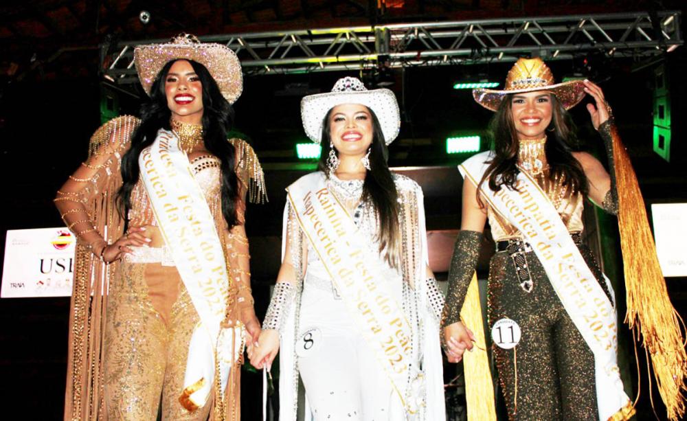 Conheça a Rainha, Princesa e Miss Simpatia do Rodeio de Itapecerica da Serra