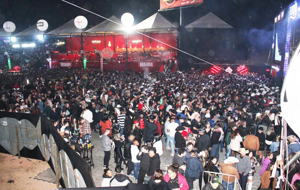 Itapecerica da Serra: Atrações garantem mais uma vez o sucesso da Festa do Peão