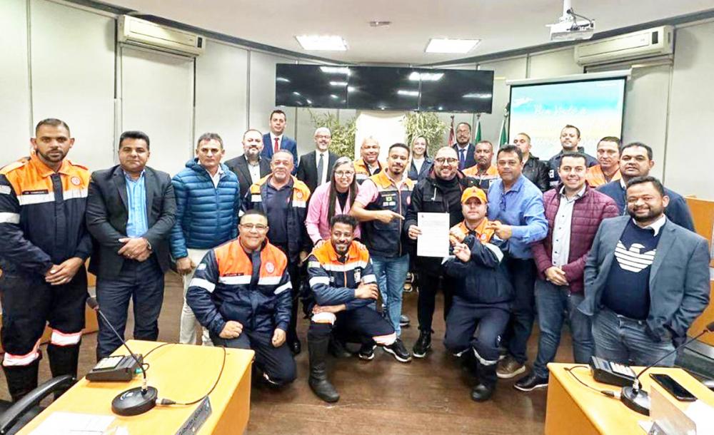 Câmara de Itapecerica da Serra homenageia Maurício Rocha ao renomear Base da Proteção e Defesa Civil