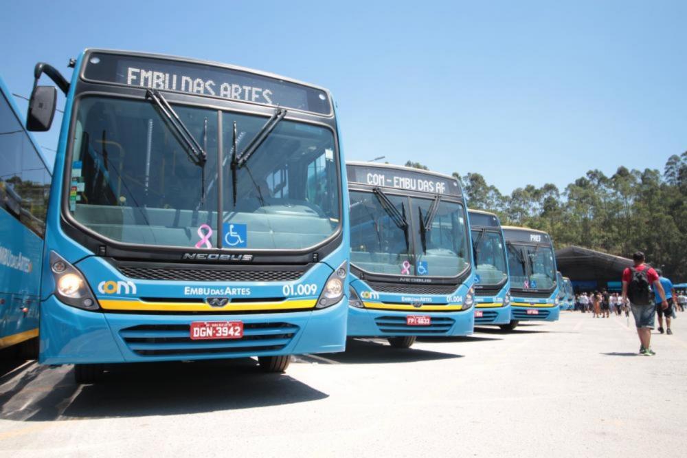 Linhas de ônibus de Embu das Artes têm alterações com novos horários 