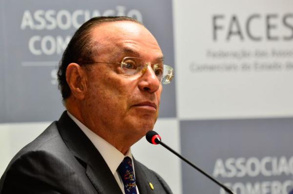 Paulo Maluf é internado com pneumonia e não tem previsão de alta 