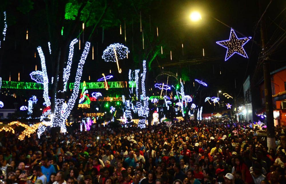 Embu das Artes: Confira a programação do Natal Iluminado deste fim de semana