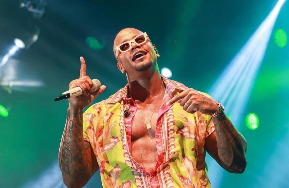 Show de Léo Santana em Embu das Artes fica incerto devido à questão jurídica