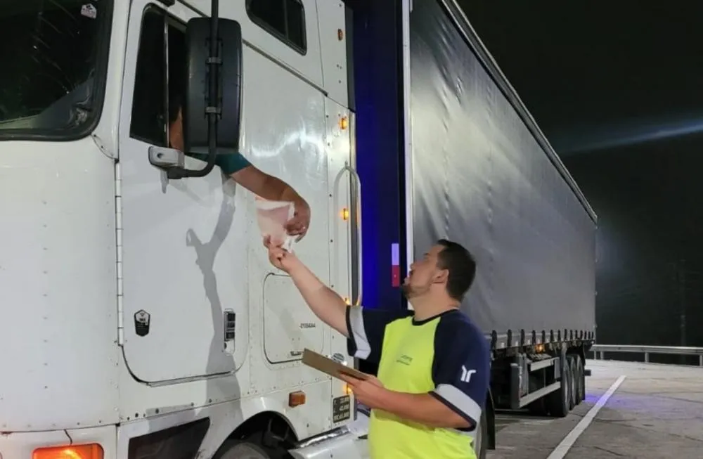 Itapecerica da Serra recebe ação preventiva na Rodovia Régis Bittencourt 