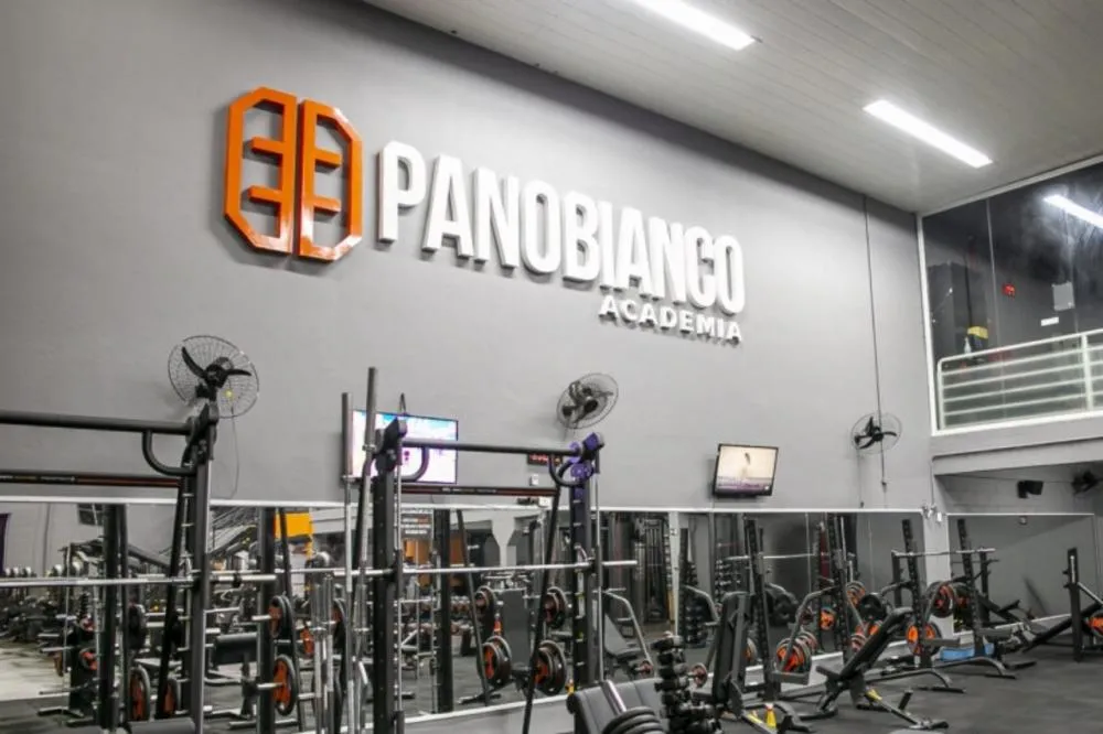 Embu das Artes: Rede Panobianco Academia abre vaga de emprego
