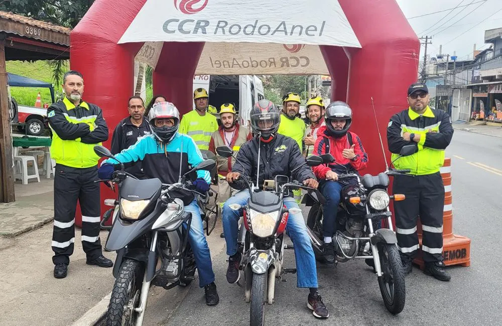 Semob de Embu das Artes e CCR instalam 200 corta-pipas em motos para prevenir acidentes com linhas cortantes 