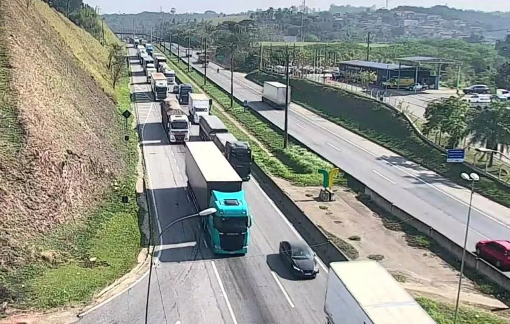 Operação em Itapecerica da Serra deverá causar lentidão na Régis, informa Arteris 