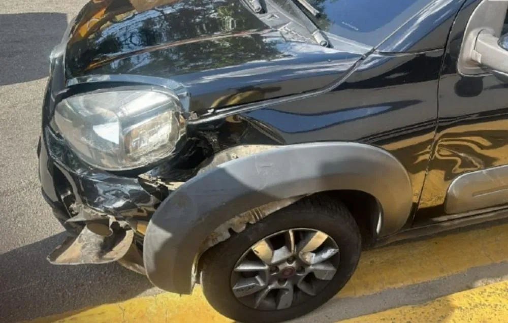 Departamento de trânsito de Embu das Artes atende ocorrência de colisão 