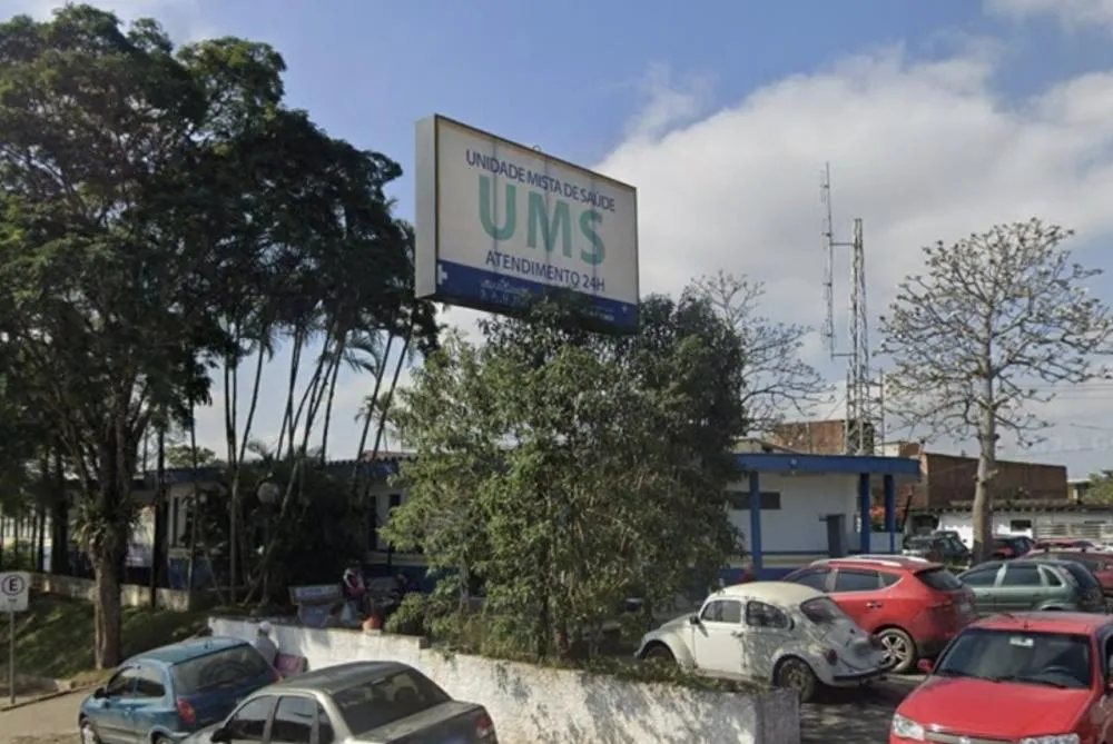 Bombeiros informam tombamento e pessoas socorridas ao PS de Embu-Guaçu 