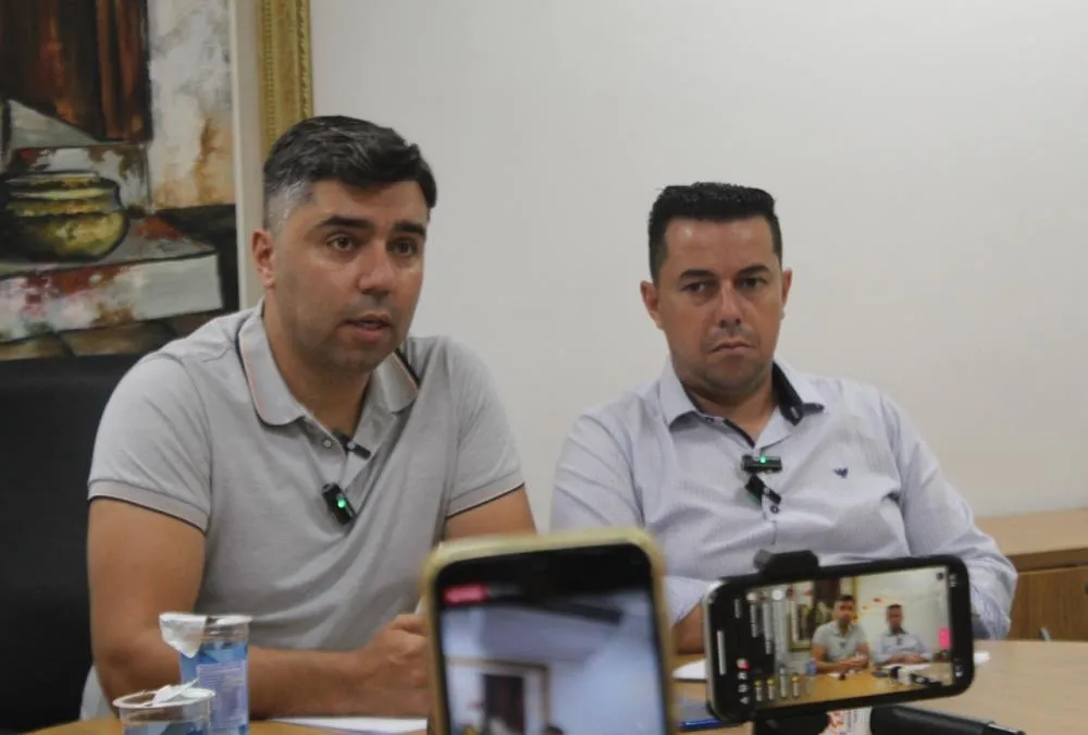 Itapecerica da Serra: Prefeito Ramon Corsini e vice Allan Dias concedem entrevista