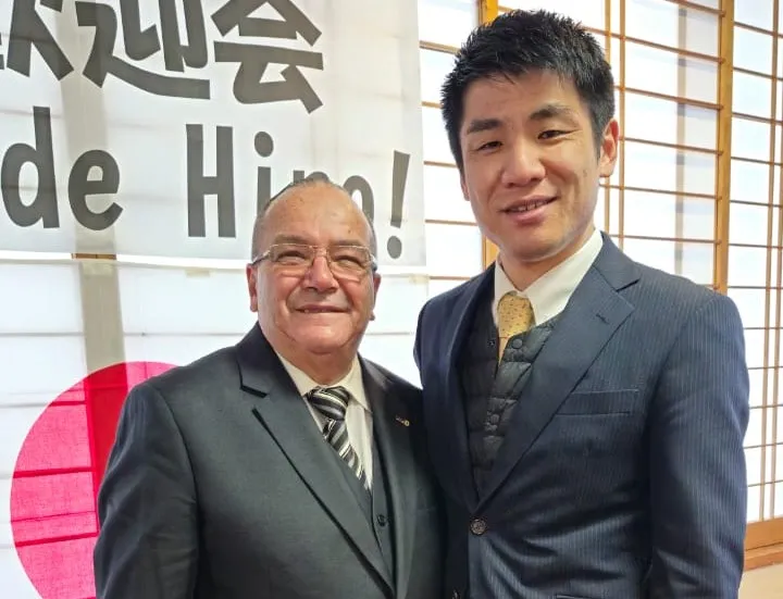 Roberto Terassi está no Japão, na comemoração dos 40 anos do convênio cidades irmãs Embu das Artes e Hino