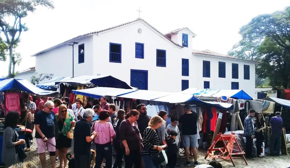 Feira de Arte e Artesanato de Embu das Artes: Tradição, Cultura e Criatividade a Céu Aberto