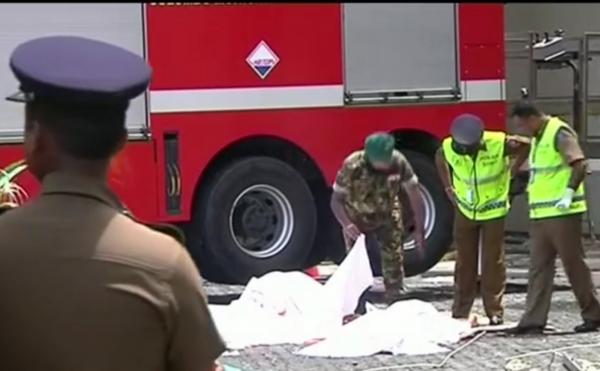Mais de 200 pessoas morrem em atentados em igrejas e hotéis no Sri Lanka 